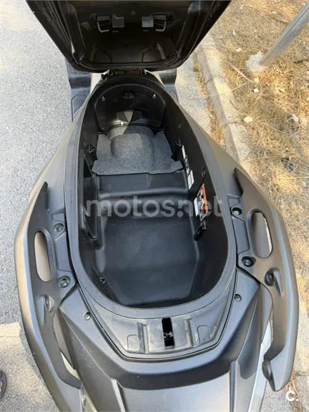 Honda Forza 350 - Vista 6