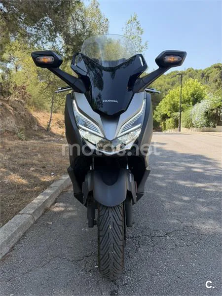 Honda Forza 350 - Vista 8