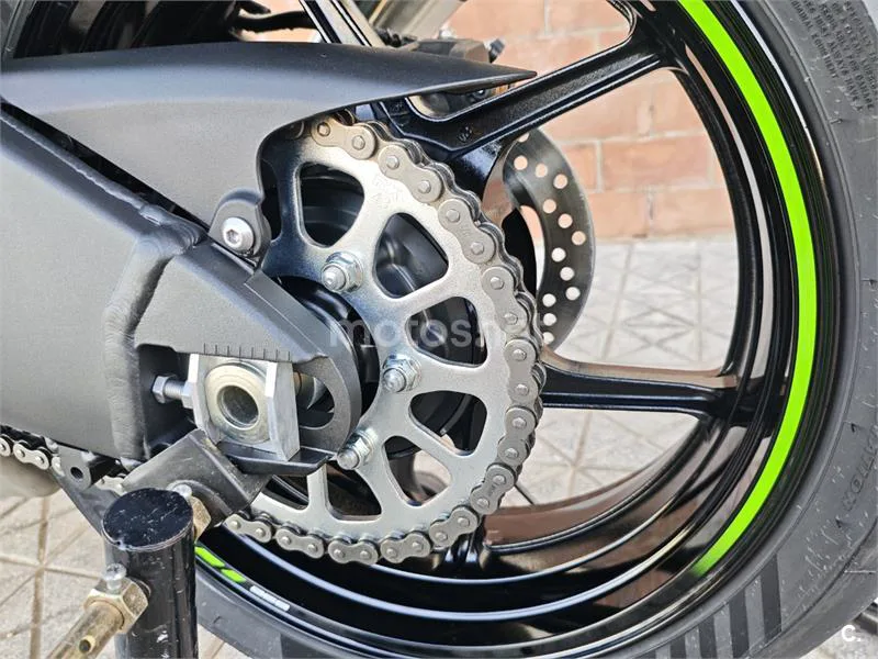 Kawasaki Ninja ZX-6R - Vista 11