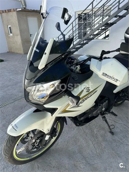 Suzuki V-Strom 650 3800 € 2010 Ciudad Real - 1