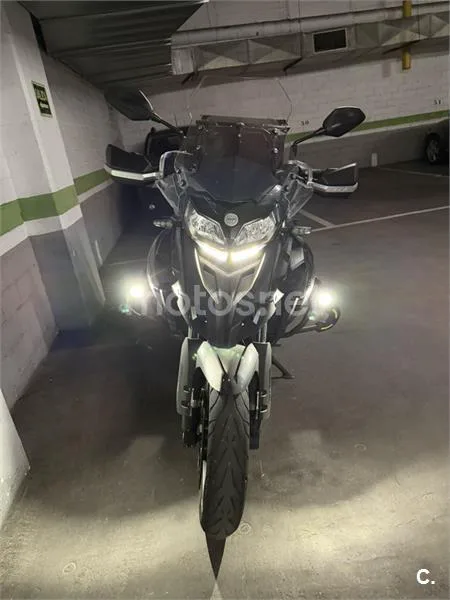 Benelli TRK 502 - Vista 3