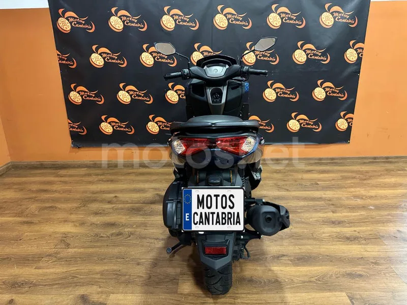 Yamaha NMAX - Vista 4