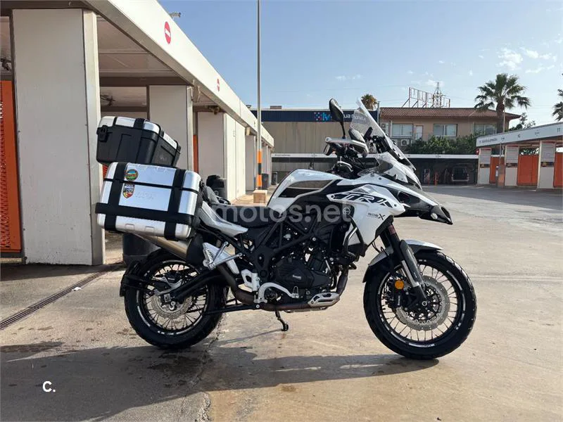 Benelli TRK 502 - Vista 3