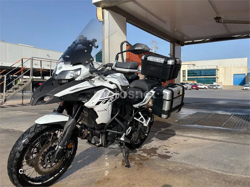 Benelli TRK 502 - Vista 5