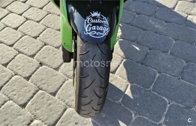 Kawasaki Ninja ZX-9R - Vista 8