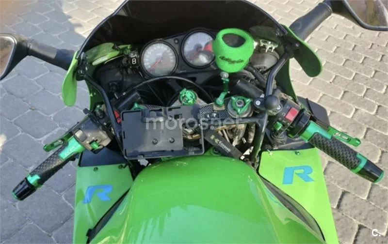 Kawasaki Ninja ZX-9R - Vista 10