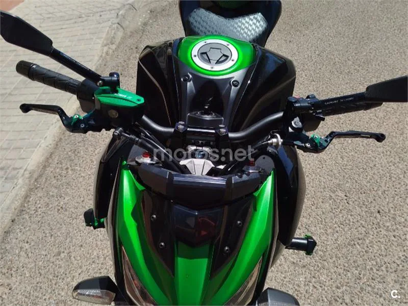 Kawasaki Z800 - Vista 10