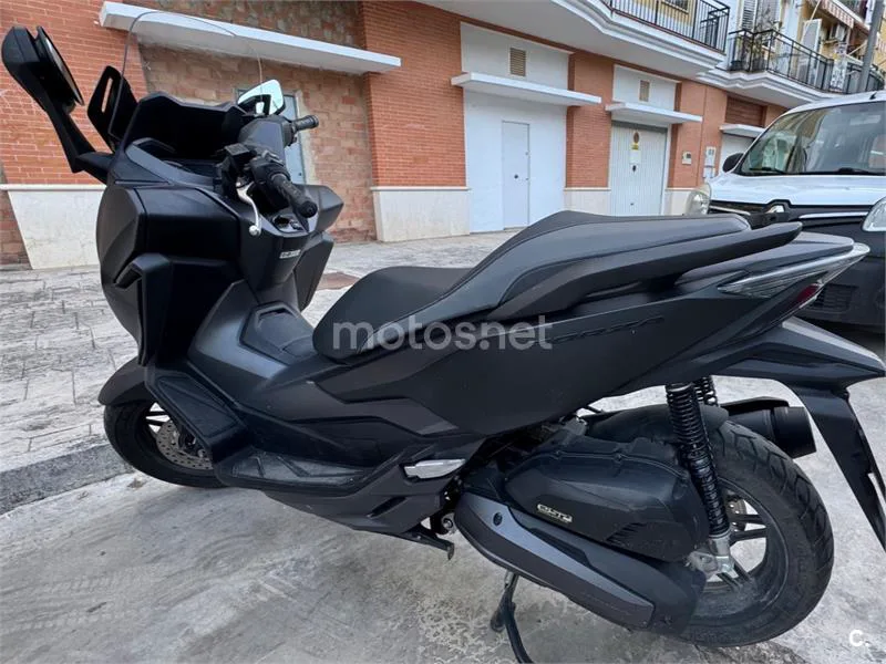 Honda Forza 125 - Vista 3