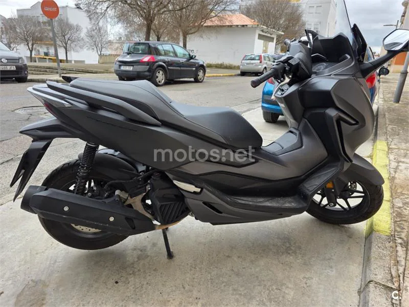 Honda Forza 125 - Vista 4