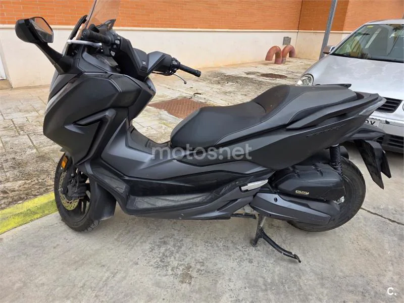 Honda Forza 125 - Vista 5