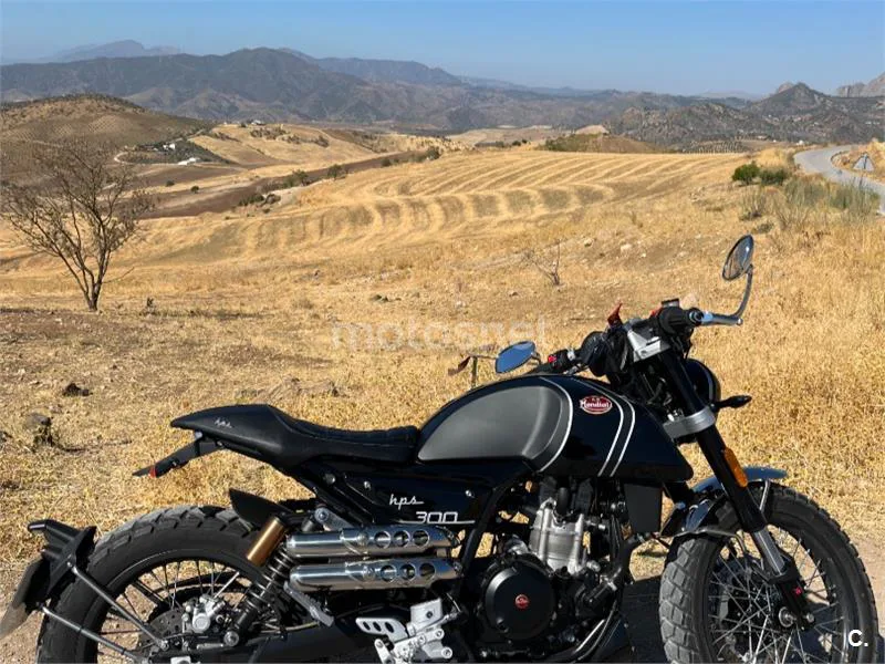 FB Mondial HPS 300 2600 € 2021 Málaga - 1