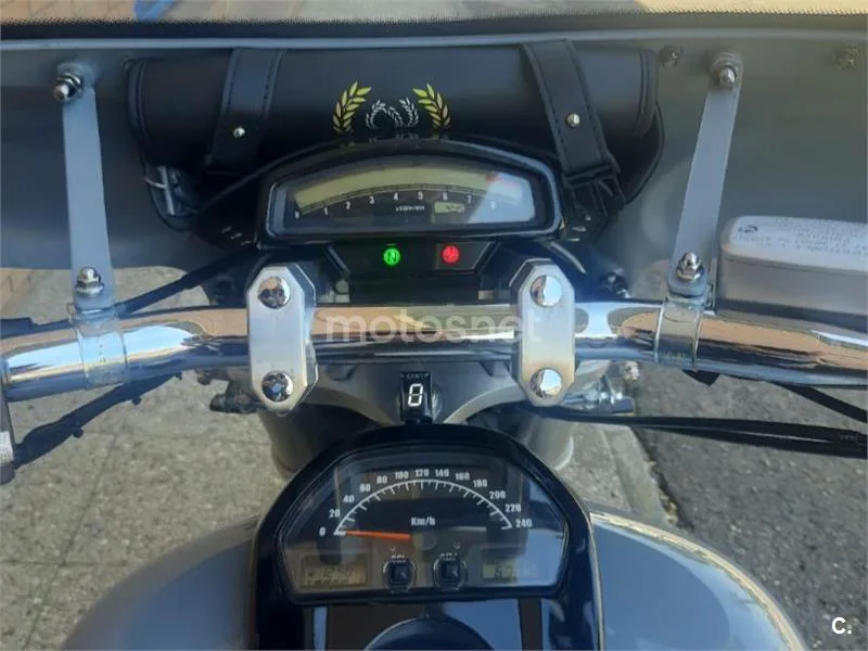 Suzuki Intruder M1800R - Vista 7