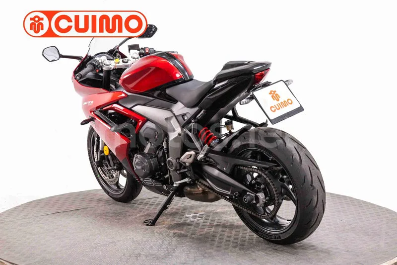 Triumph Daytona 660 - Vista 13