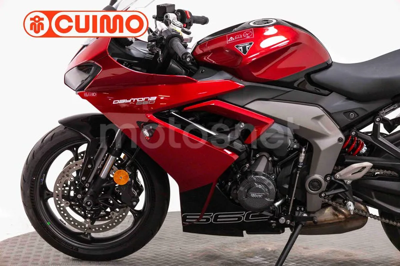 Triumph Daytona 660 - Vista 17
