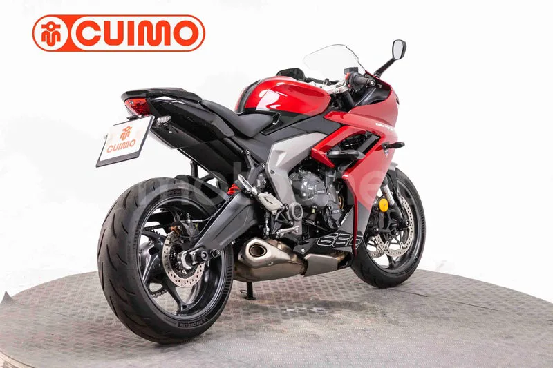 Triumph Daytona 660 - Vista 9