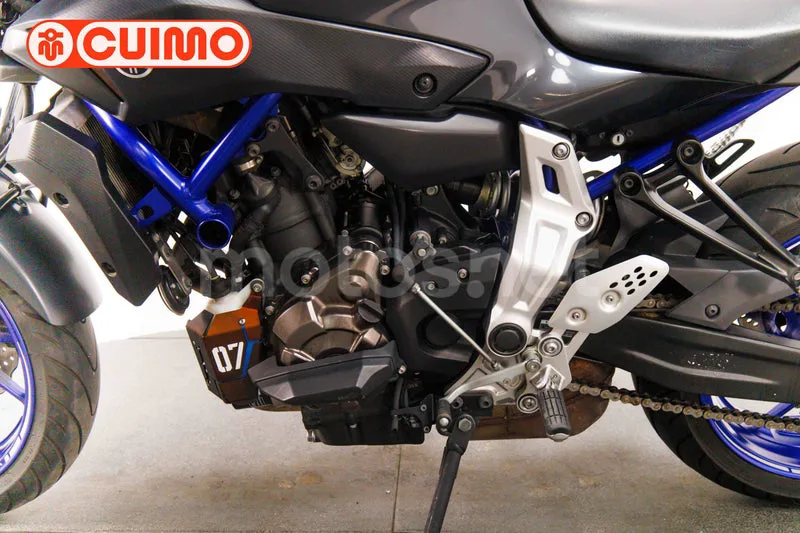 Yamaha MT-07 - Vista 24