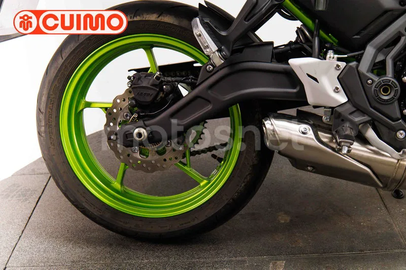 Kawasaki Z650 - Vista 14