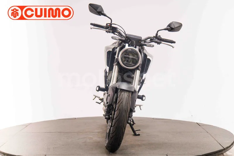 Honda CB125R - Vista 10