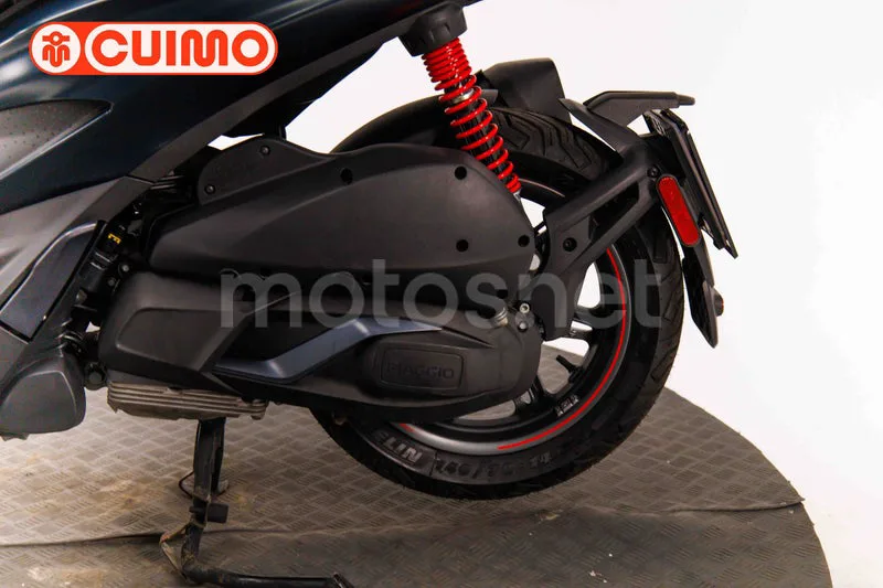Piaggio Beverly 300 - Vista 18