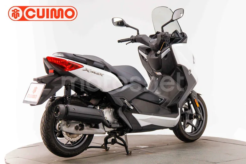 Yamaha XMAX 125 - Vista 4