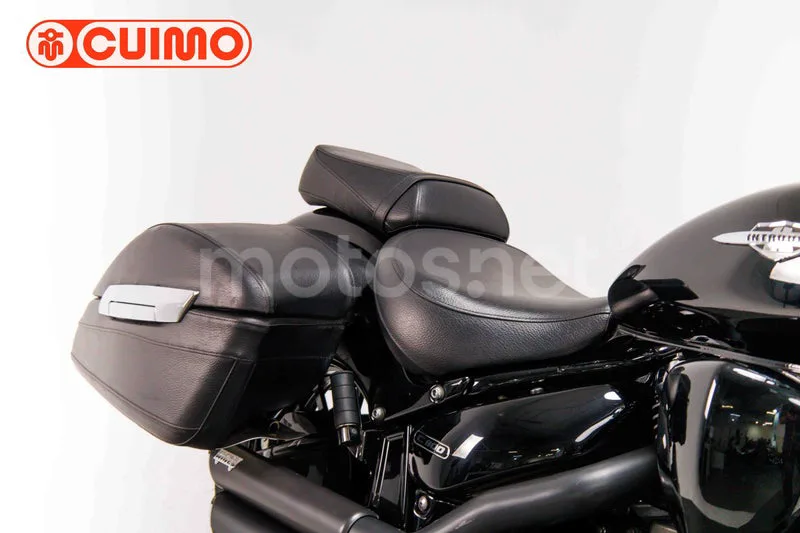 Suzuki Intruder C800 - Vista 13