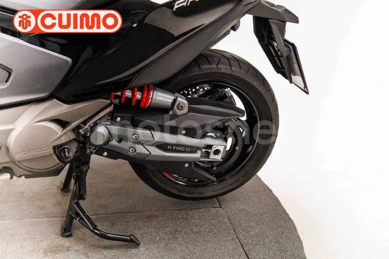 Kymco AK 550 - Vista 25