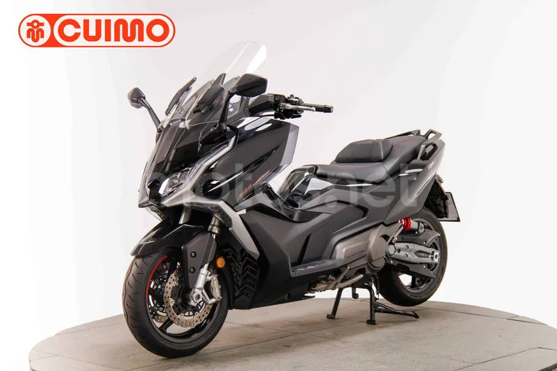 Kymco AK 550 - Vista 10
