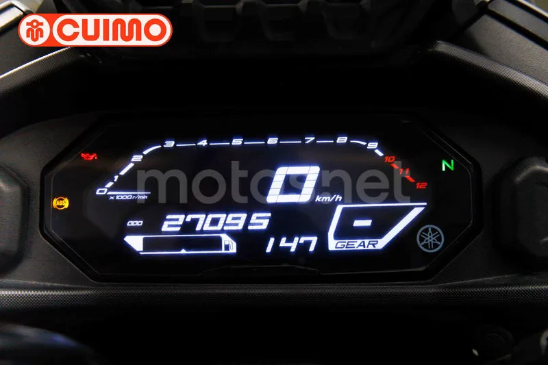 Yamaha Tracer 700 - Vista 24
