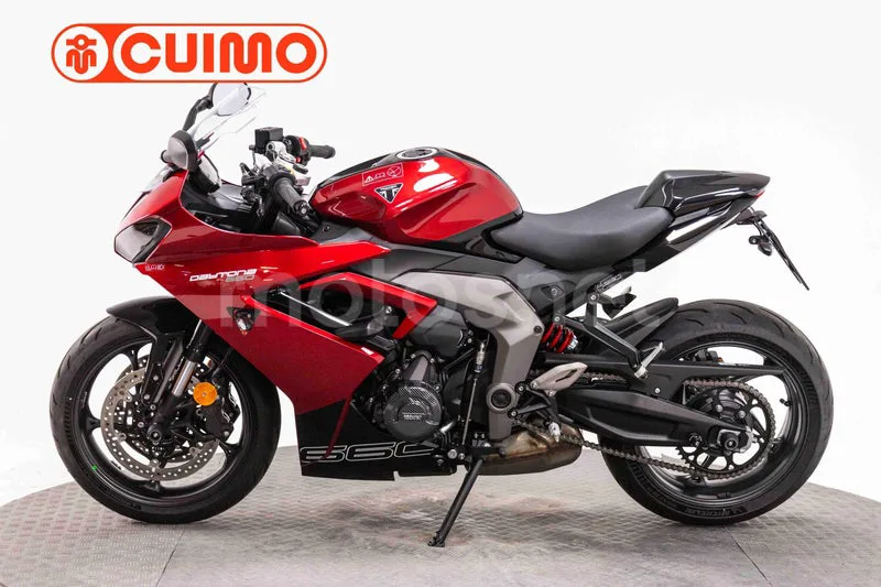 Triumph Daytona 660 - Vista 15