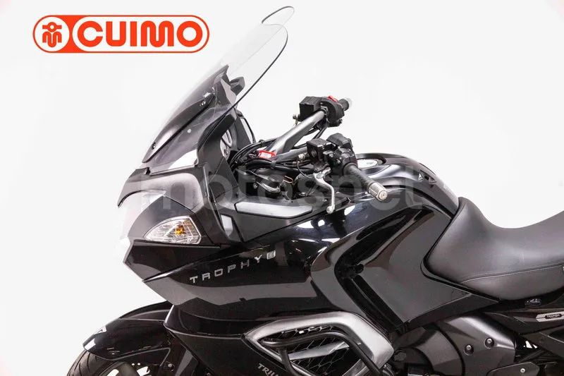 Triumph Trophy SE - Vista 18