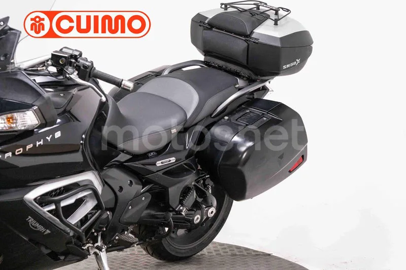 Triumph Trophy SE - Vista 22