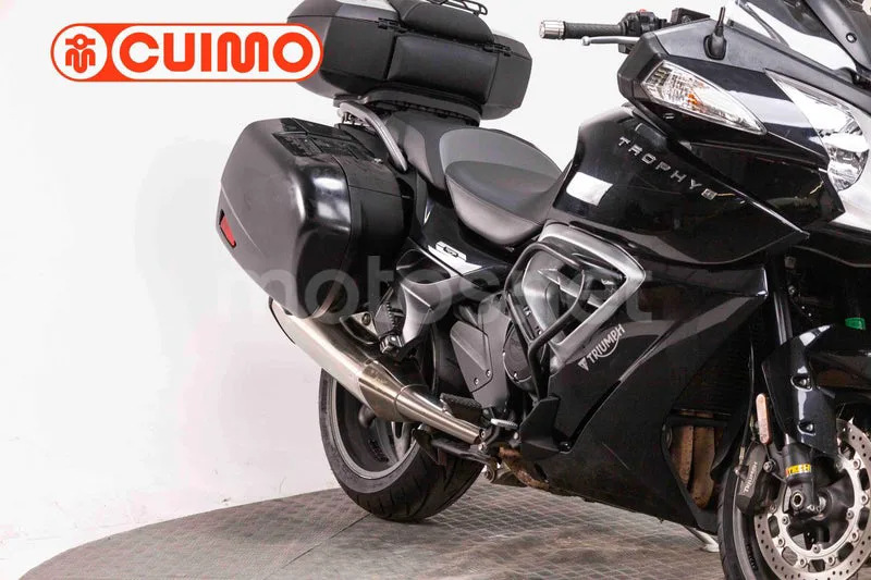 Triumph Trophy SE - Vista 4