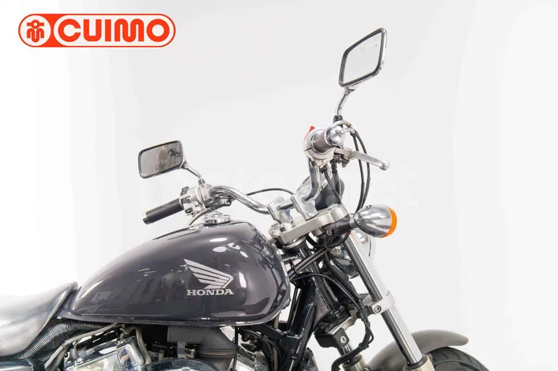 Honda VT750S - Vista 13