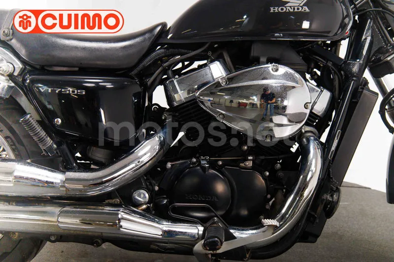 Honda VT750S - Vista 15