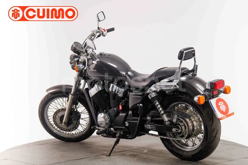 Honda VT750S - Vista 6
