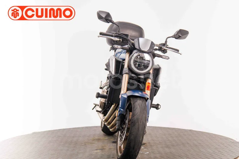 Honda CB650R - Vista 10
