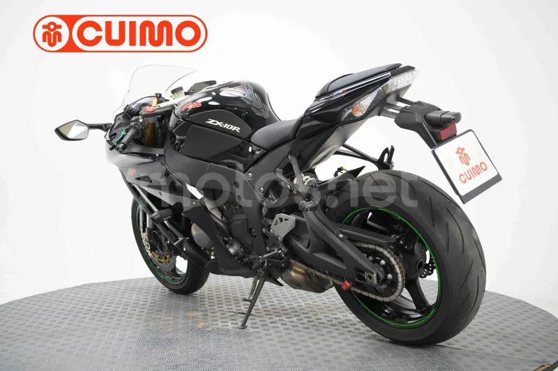 Kawasaki Ninja ZX-10R - Vista 12