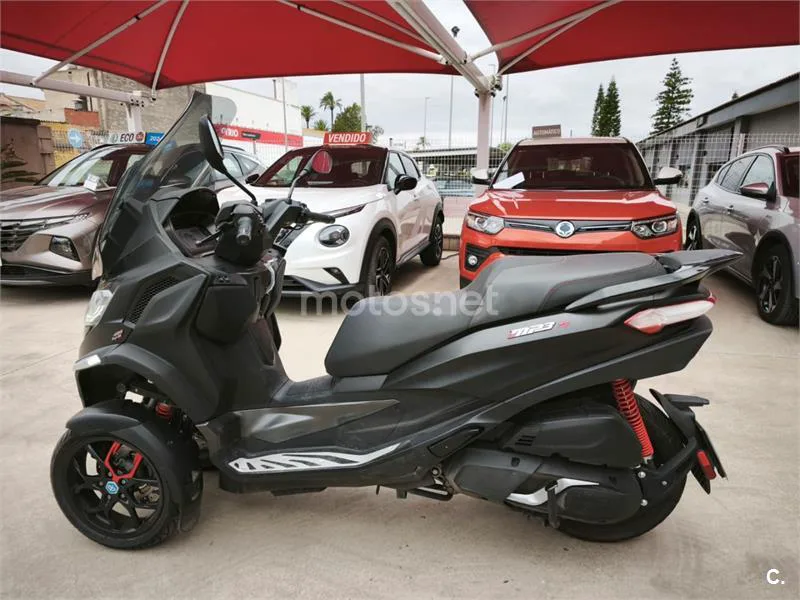 Piaggio MP3 400 6600 € 2023 Valencia - 1
