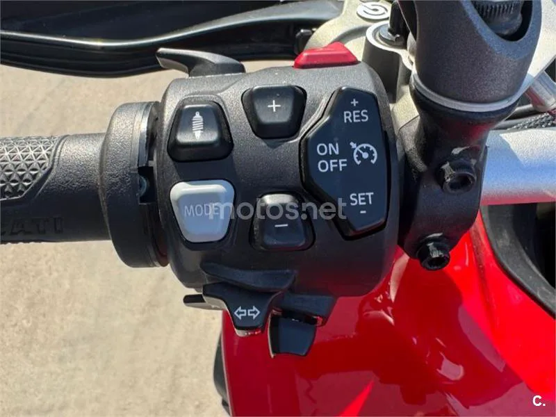 Ducati Multistrada V4 - Vista 8