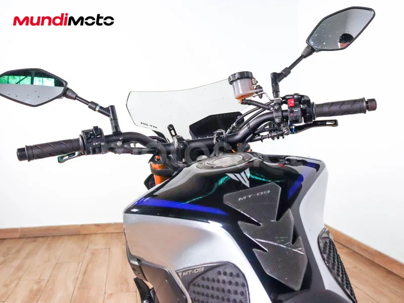 Yamaha MT-09 - Vista 11