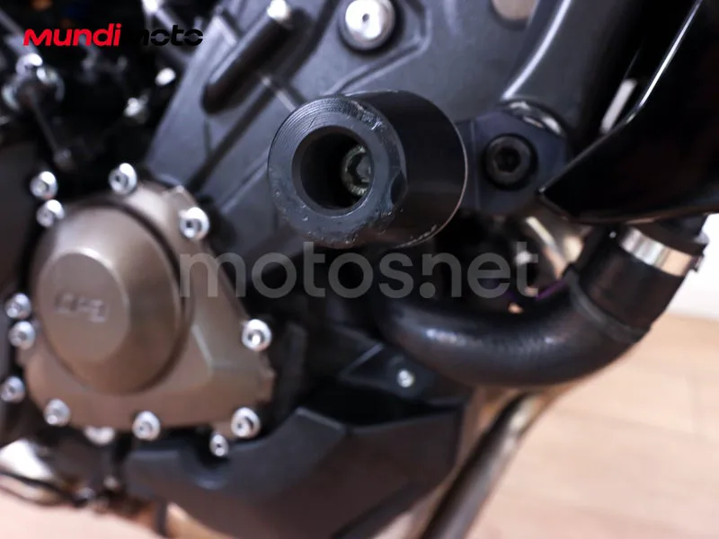 Yamaha MT-09 - Vista 13