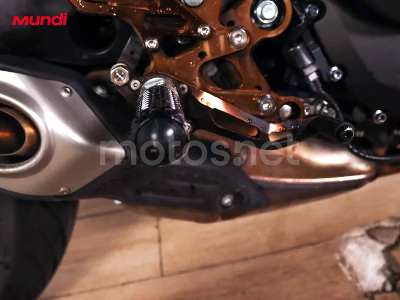 Yamaha MT-09 - Vista 19