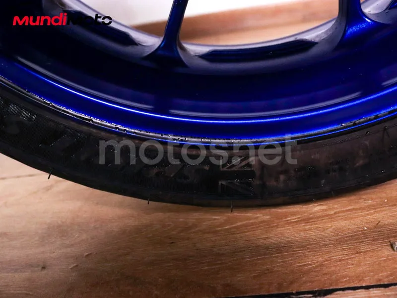 Yamaha MT-09 - Vista 24