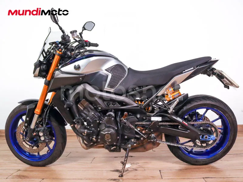 Yamaha MT-09 - Vista 6