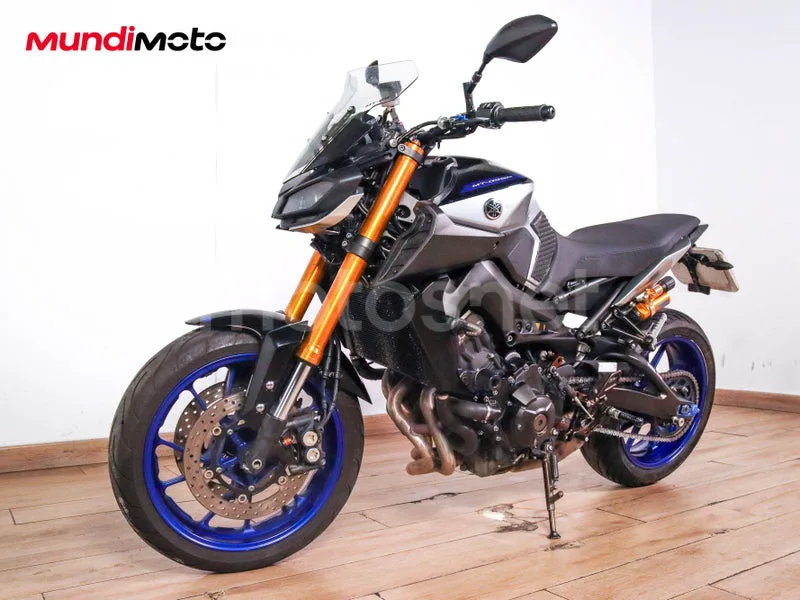Yamaha MT-09 - Vista 7