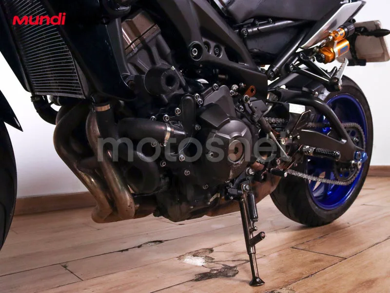 Yamaha MT-09 - Vista 10