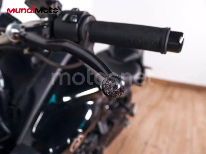 Yamaha MT-07 - Vista 18