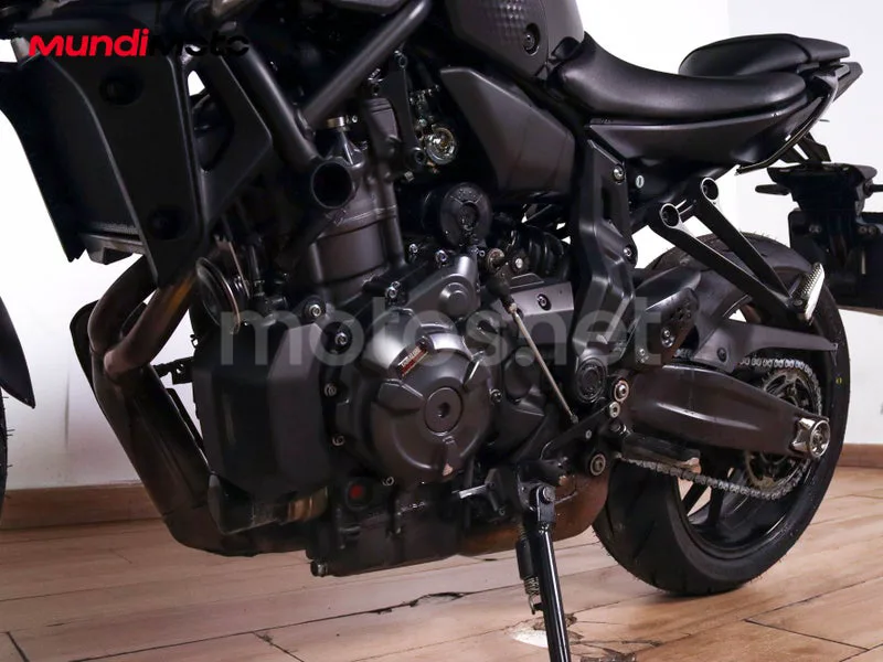 Yamaha MT-07 - Vista 10