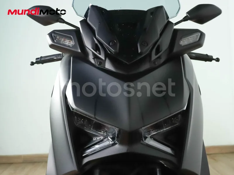 Yamaha XMAX 300 - Vista 5