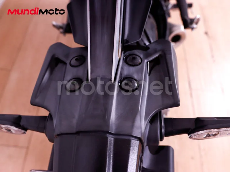 Yamaha MT-07 - Vista 14